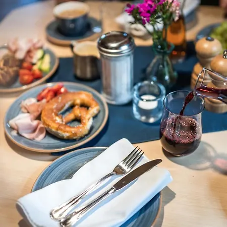 Hotel Tegernseer Hof 3*