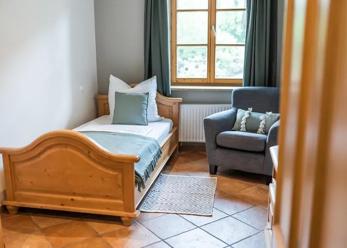 Tegernseer Hof 3*